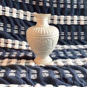 Athenian Collection Lenox Vase